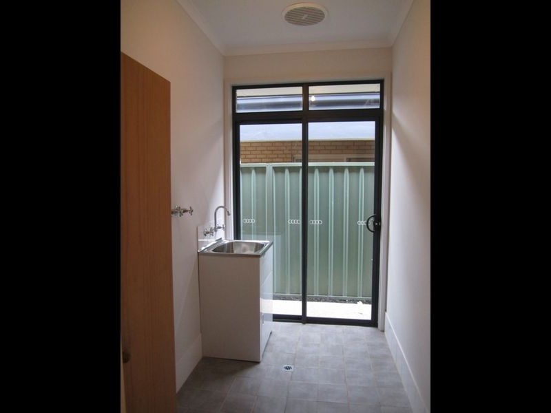 91 Shoalhaven Circuit, Mawson Lakes SA 5095