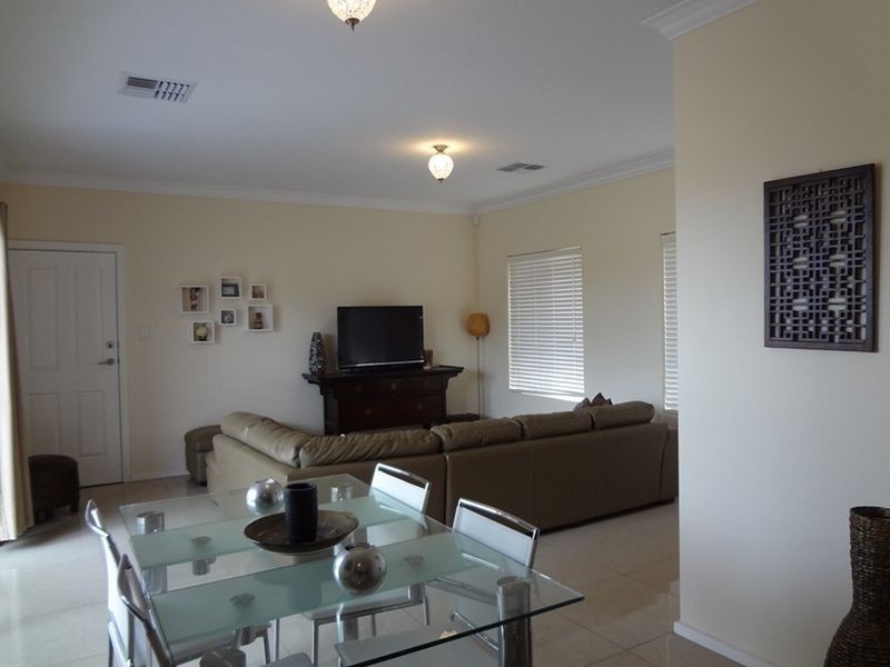 1a Robert Street, Blair Athol SA 5084