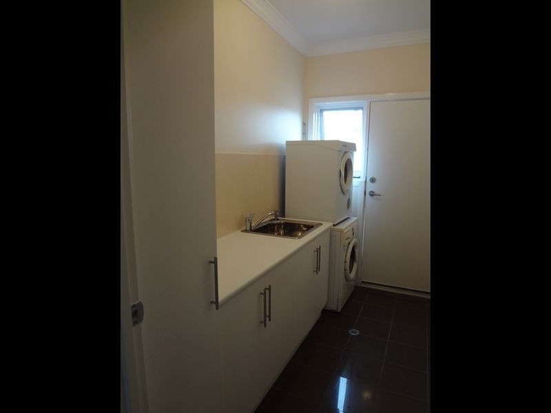 1a Robert Street, Blair Athol SA 5084