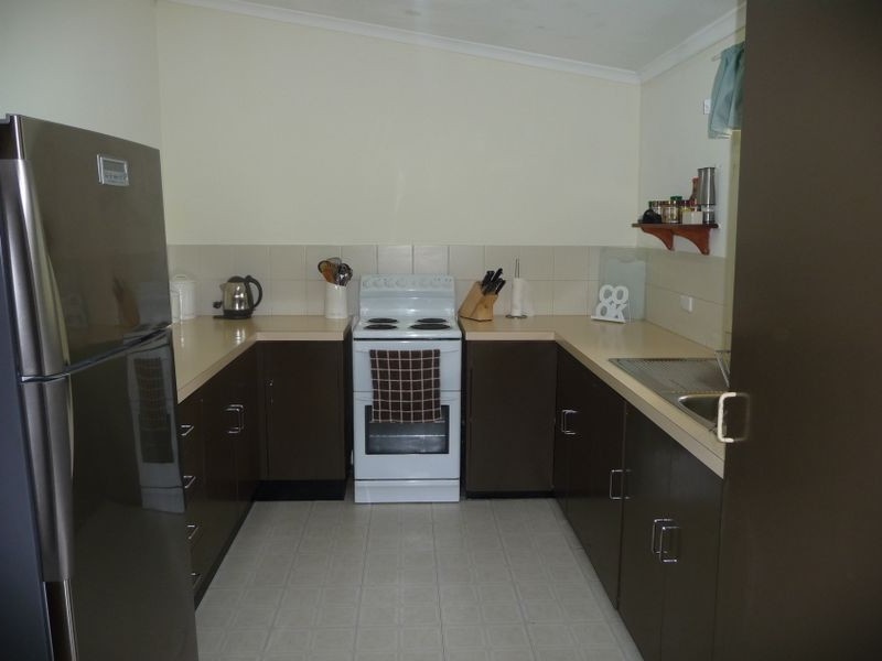 21 Carolan Crescent, Valley View SA 5093