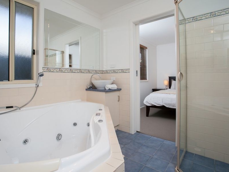 6 Pioneer Avenue, Walkley Heights SA 5098