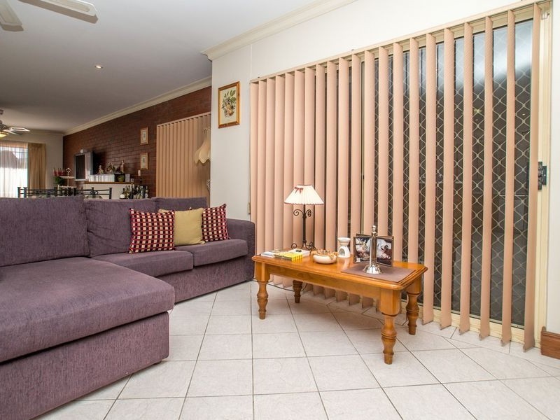 18A Packer Crescent, Paradise SA 5075