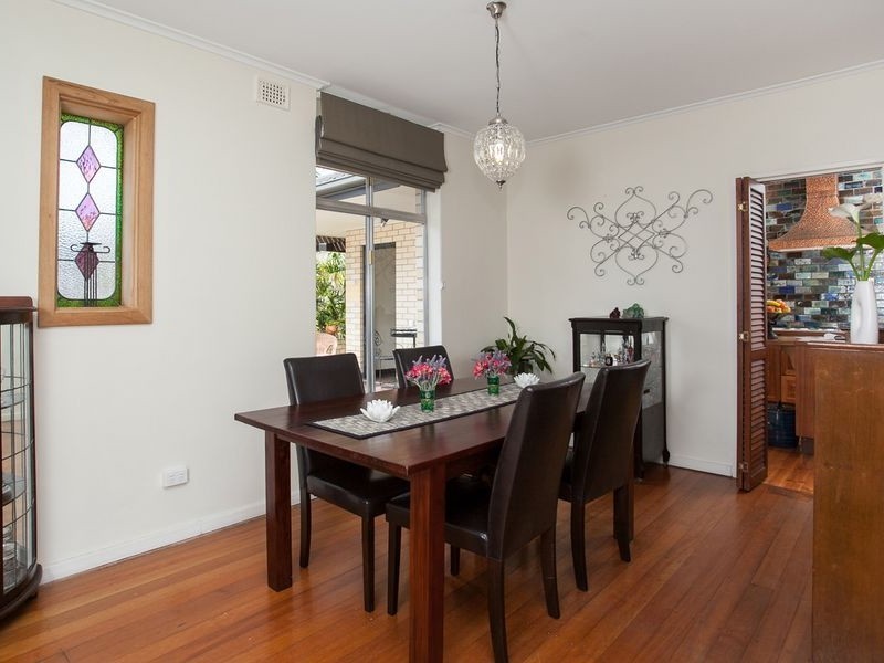 13 Redwood Avenue, Redwood Park SA 5097