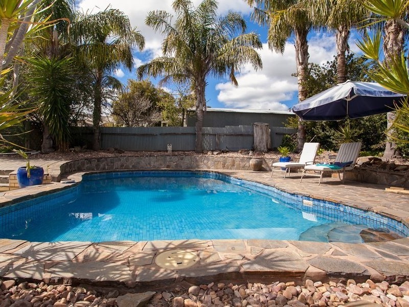 13 Redwood Avenue, Redwood Park SA 5097