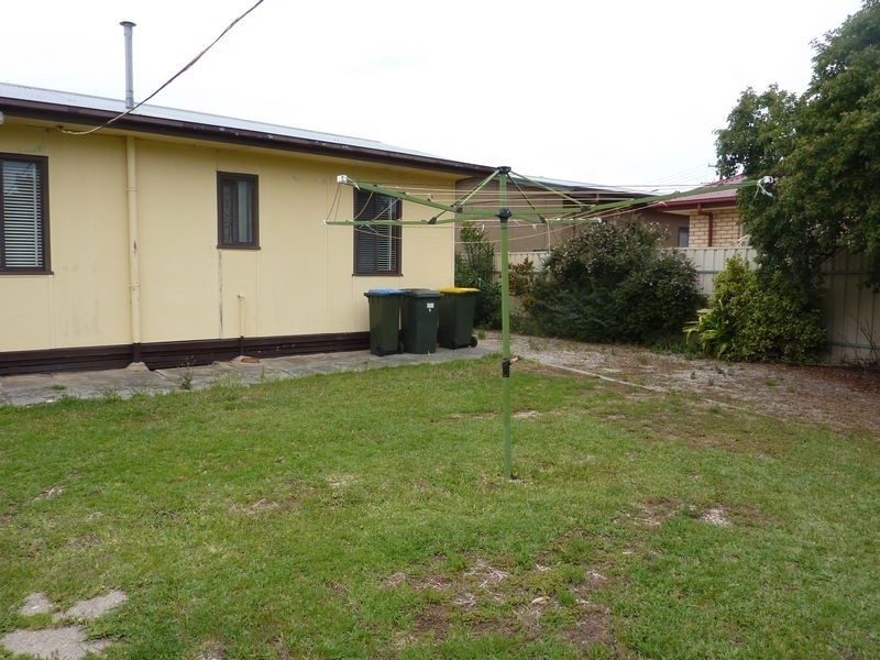 5 Hawker Avenue, Gilles Plains SA 5086