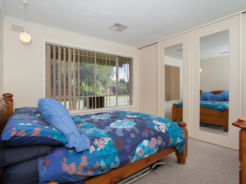 1 Brenda Avenue, Gilles Plains SA 5086