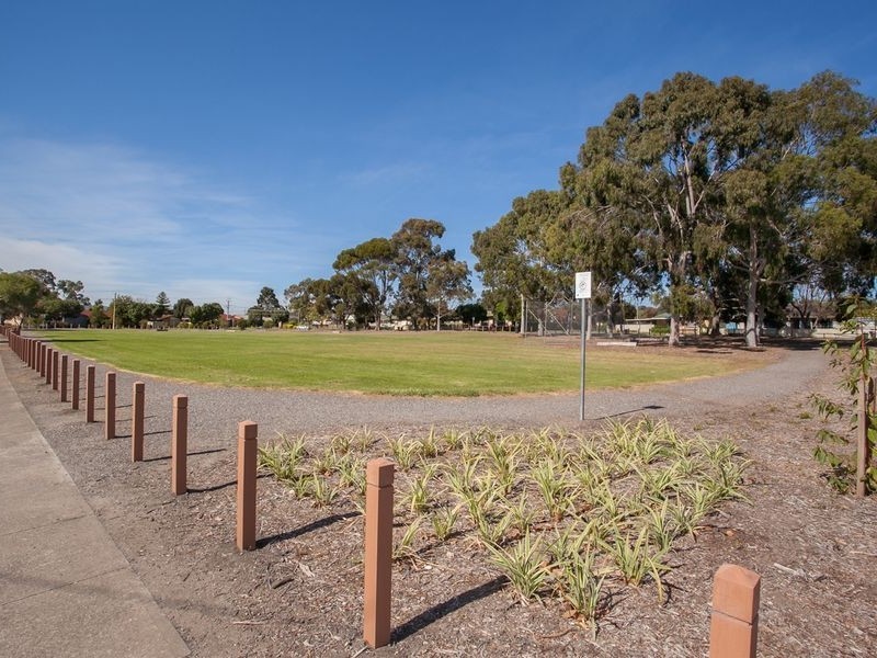 1 Brenda Avenue, Gilles Plains SA 5086