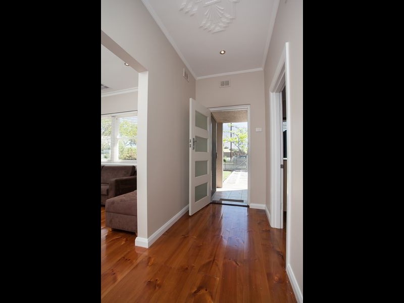 9 Rosslyn Avenue, Manningham SA 5086