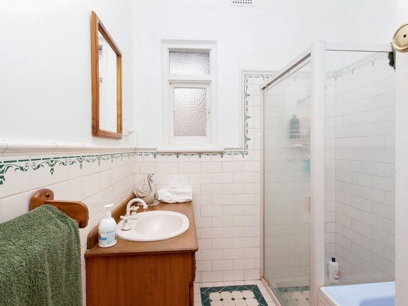 32 Kent Road, Keswick SA 5035
