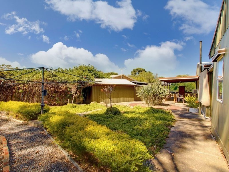 8 Denmead Avenue, Campbelltown SA 5074