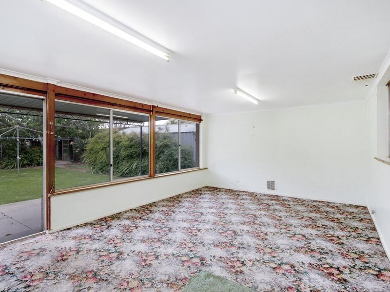 19 Ian Street, Broadview SA 5083