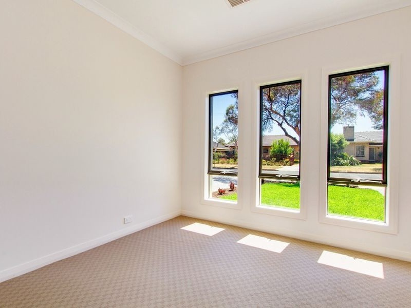 9 Branson Avenue, Clearview SA 5085