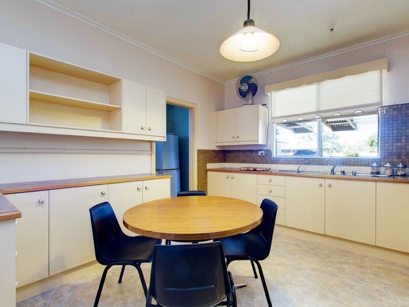 12 Manoora Street, Greenacres SA 5086