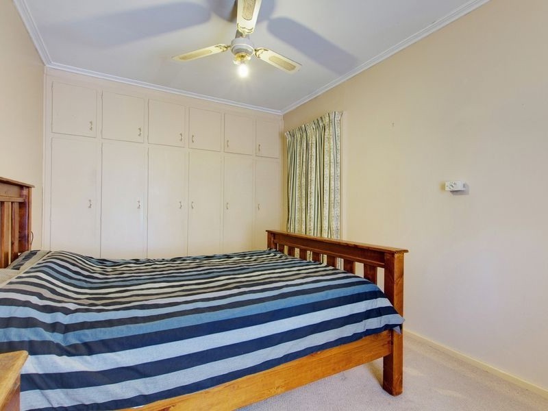 12 Manoora Street, Greenacres SA 5086