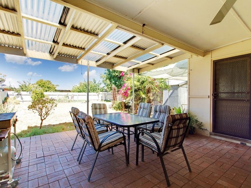 12 Manoora Street, Greenacres SA 5086