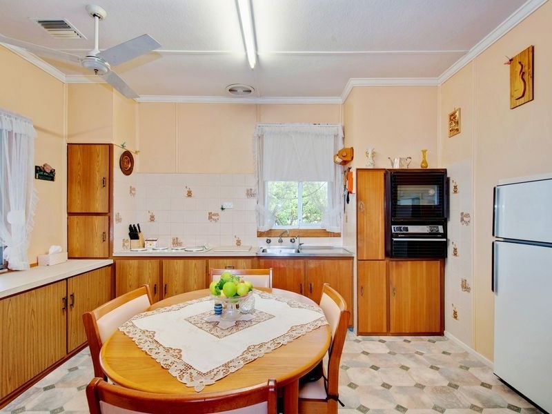 12 Parkhouse Avenue, Seaton SA 5023