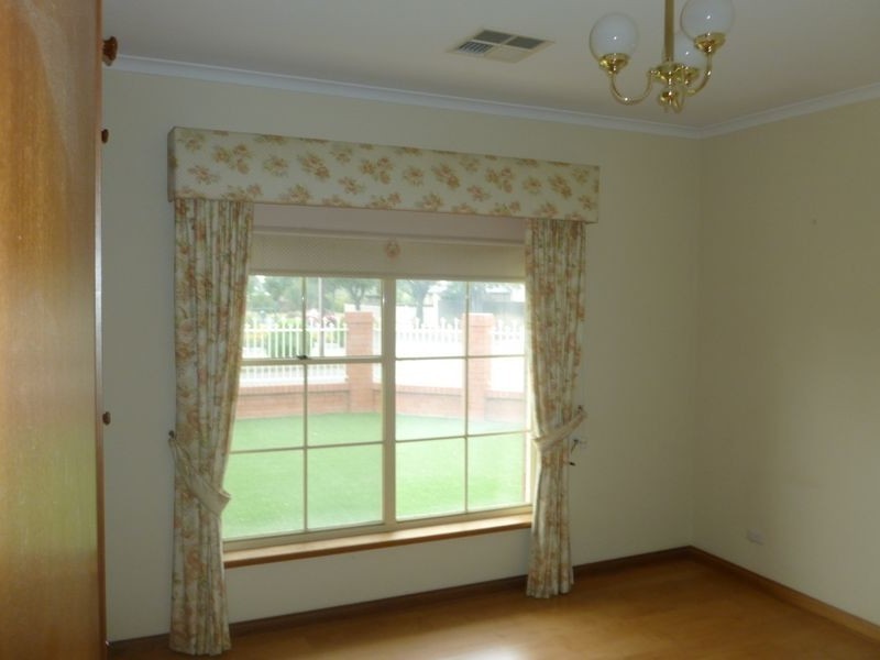 15 Iona Street, Broadview SA 5083