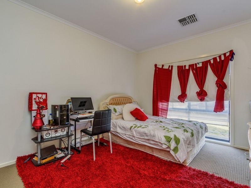 24 Colac Street, Greenacres SA 5086