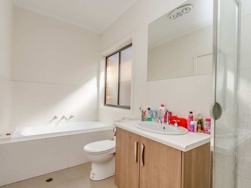 24 Colac Street, Greenacres SA 5086