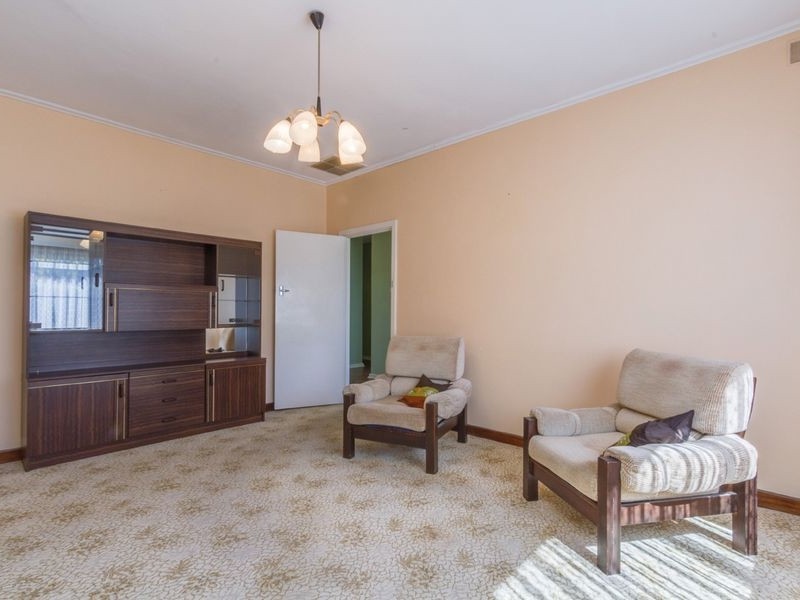 27 Maple Avenue, Klemzig SA 5087