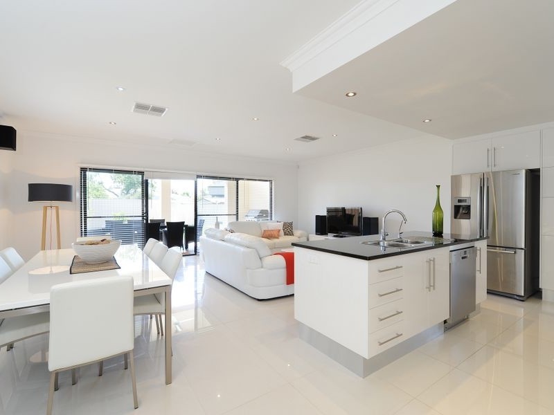 24 Gambia Avenue, Hampstead Gardens SA 5086