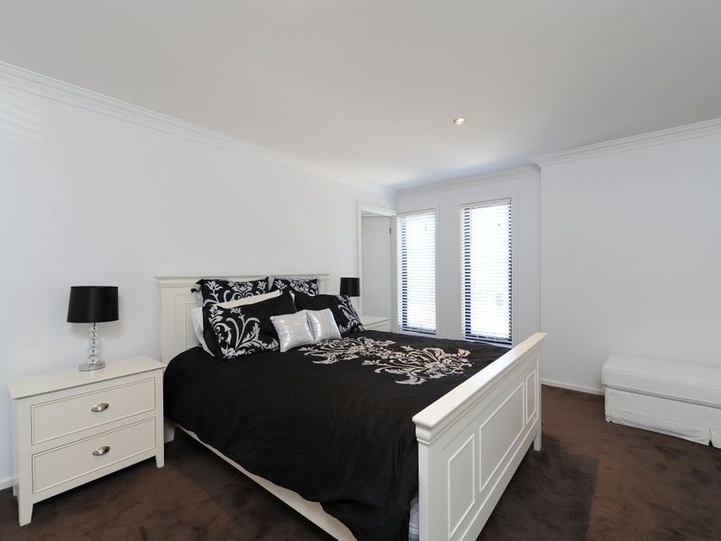 24 Gambia Avenue, Hampstead Gardens SA 5086