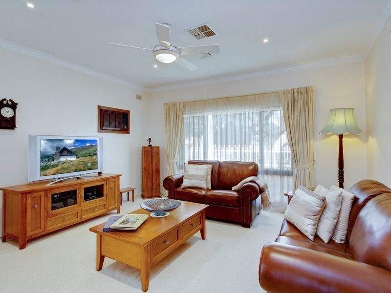 4 Brussels Street, Broadview SA 5083