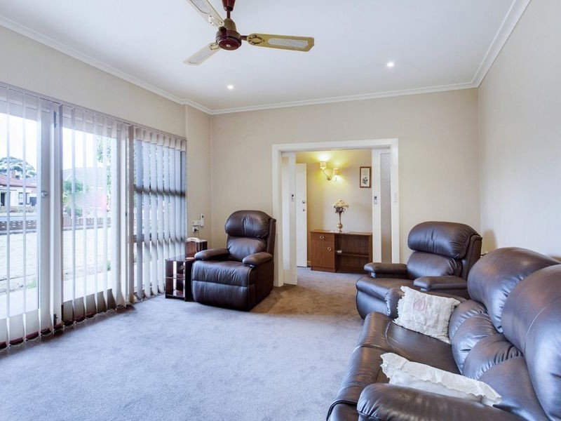 28 Dyott Avenue, Hampstead Gardens SA 5086