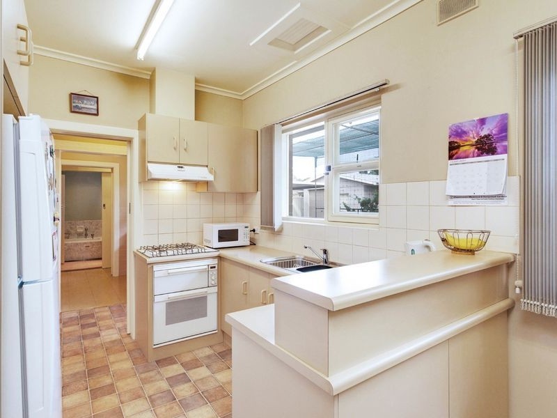 28 Dyott Avenue, Hampstead Gardens SA 5086