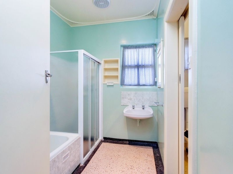 28 Dyott Avenue, Hampstead Gardens SA 5086