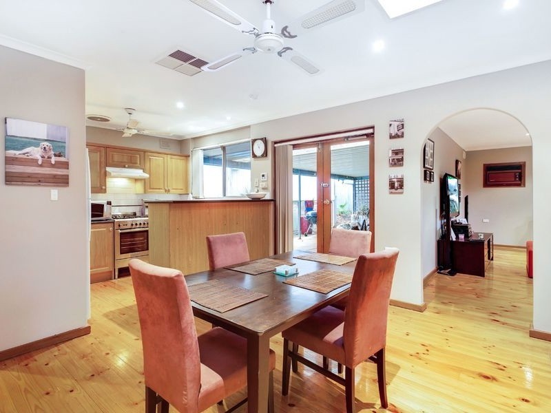 9 Cumberland Avenue, Modbury Heights SA 5092