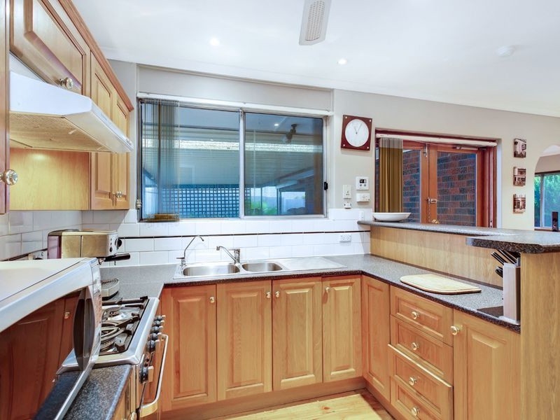 9 Cumberland Avenue, Modbury Heights SA 5092