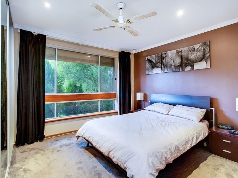 9 Cumberland Avenue, Modbury Heights SA 5092