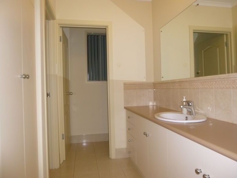 4 Wells Street, Greenacres SA 5086