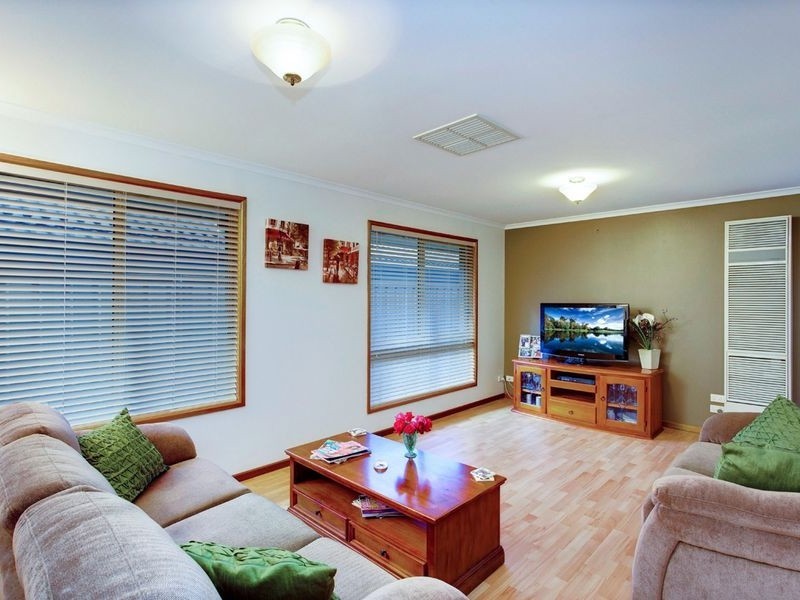 16 Greys Court, Oakden SA 5086