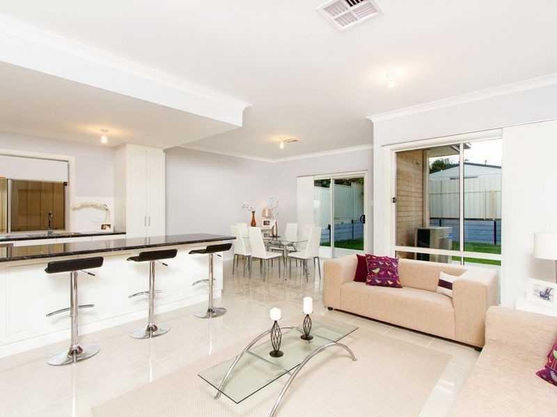 96 Lyons Road, Holden Hill SA 5088