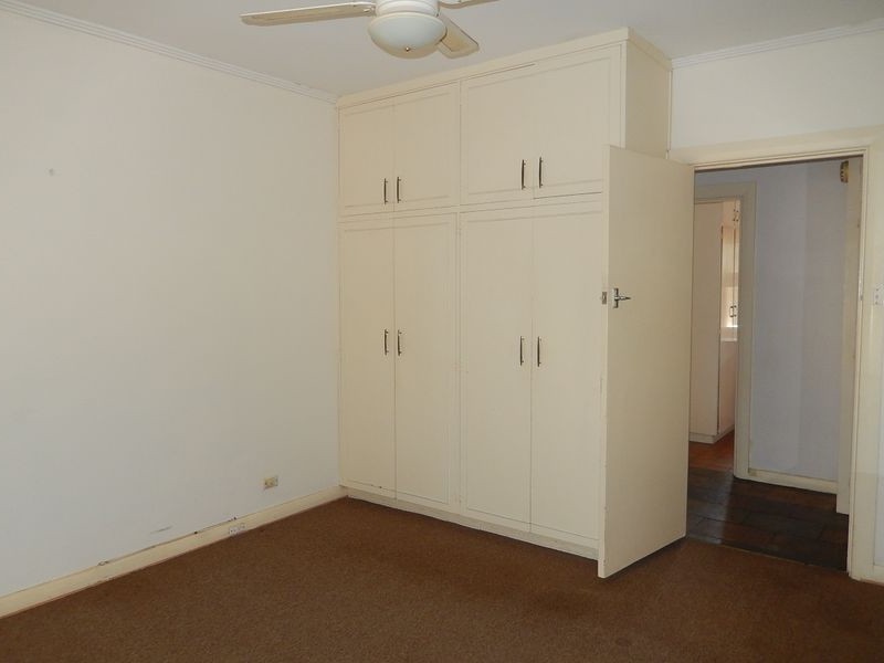 10 Stewart Avenue, Vale Park SA 5081