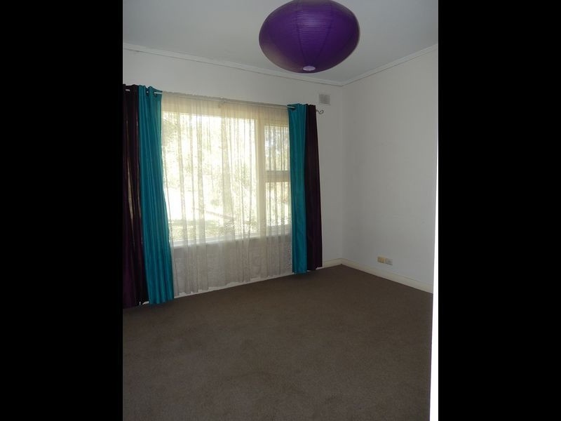 10 Stewart Avenue, Vale Park SA 5081