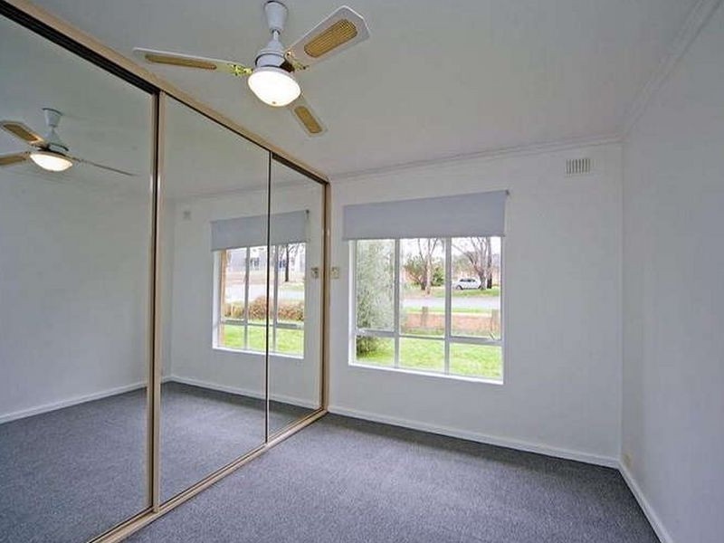347 Wright Road, Valley View SA 5093