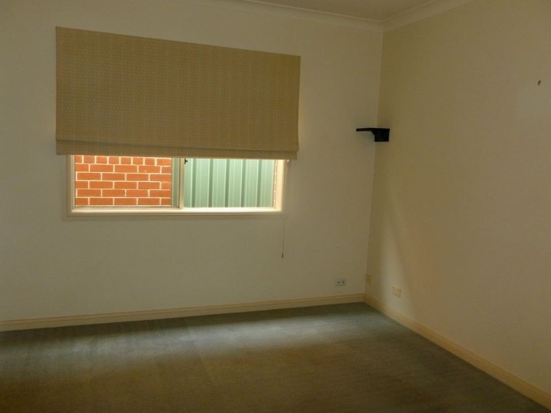 7 Petrel Crescent, Mawson Lakes SA 5095