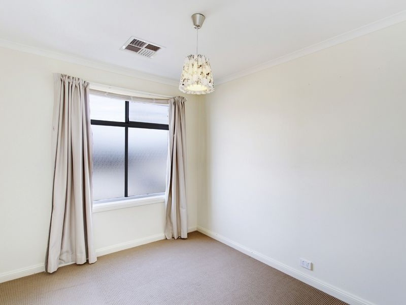 37A Fleming Crescent, Mansfield Park SA 5012