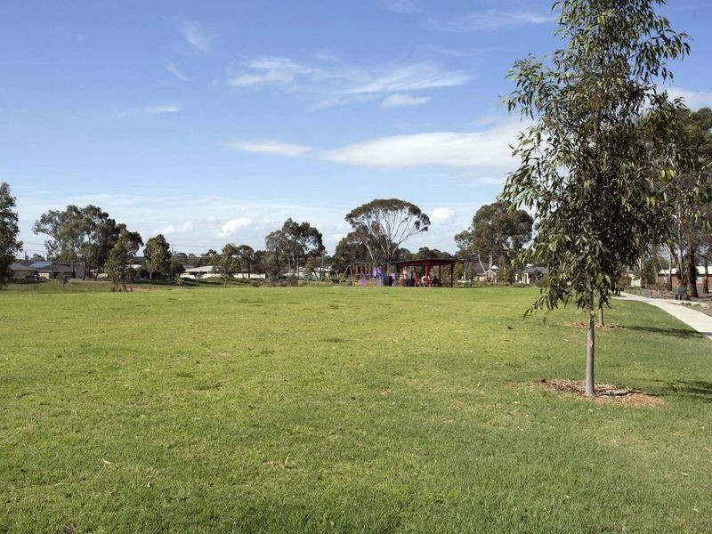 37A Fleming Crescent, Mansfield Park SA 5012