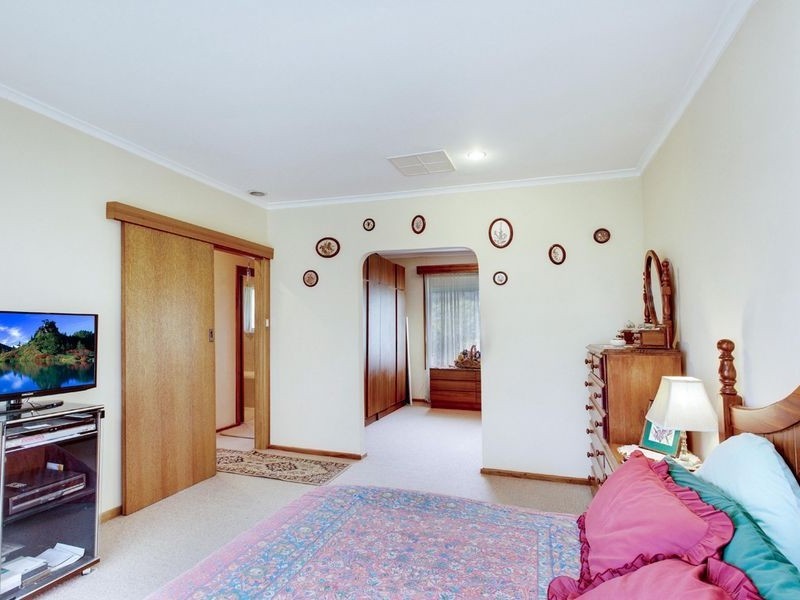 18 Dorset Street, Brahma Lodge SA 5109