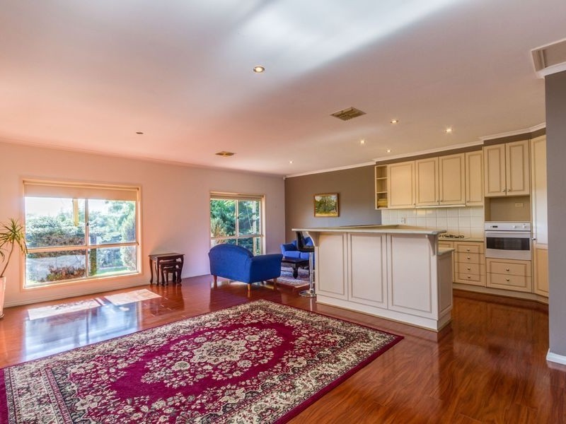 1 Elly Court, Darlington SA 5047