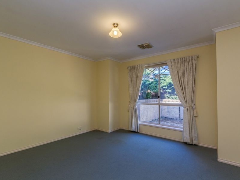 1 Elly Court, Darlington SA 5047