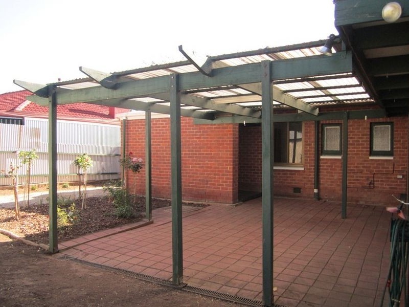 12 Stafford Street, Clearview SA 5085