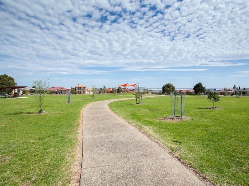 6 Pioneer Avenue, Walkley Heights SA 5098