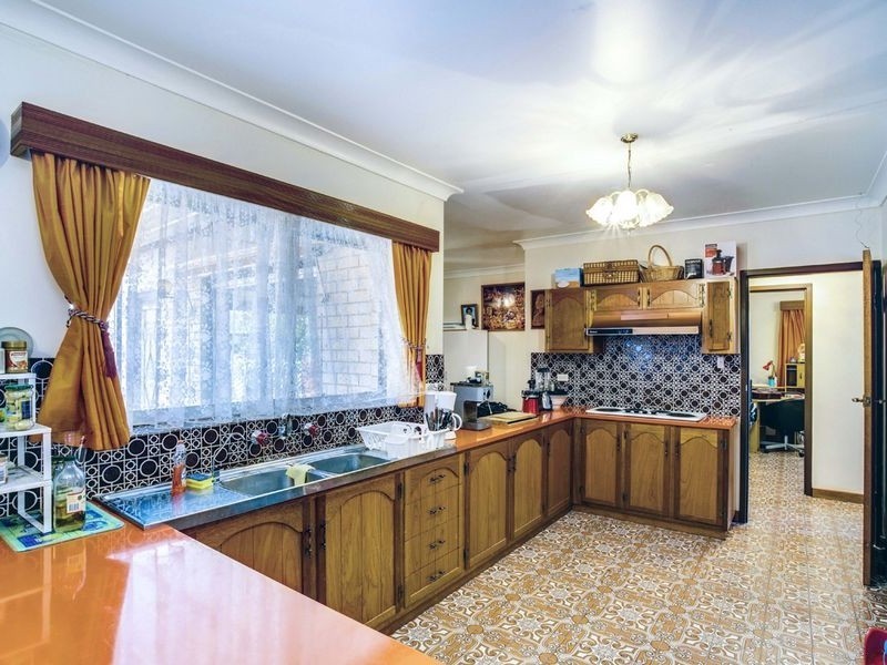 27 Capulet Crescent, Modbury SA 5092