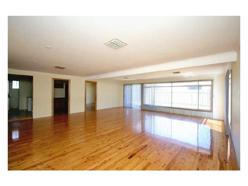 4 Albert Street, Seaton SA 5023