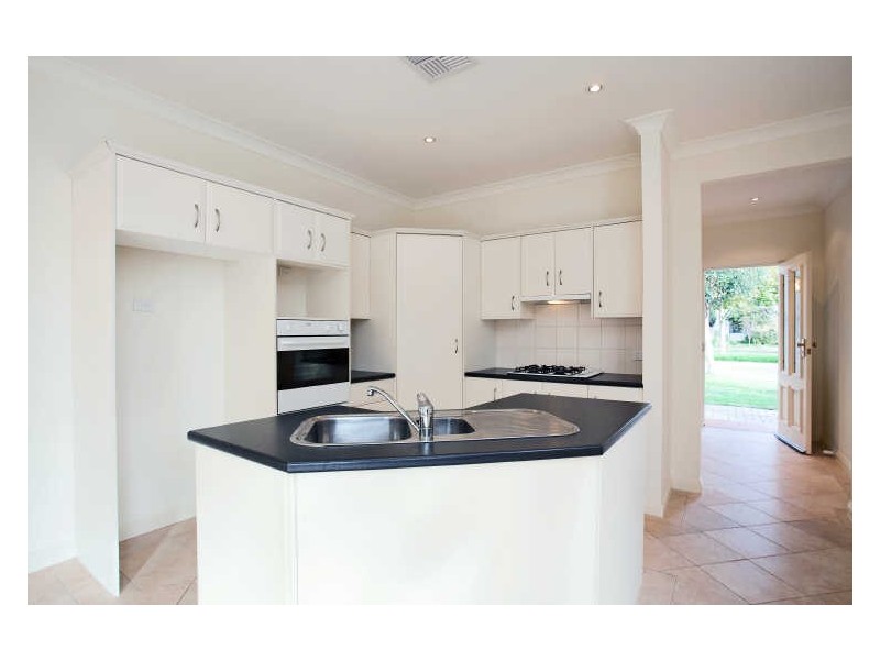 8A HMAS Australia Road, Henley Beach South SA 5022